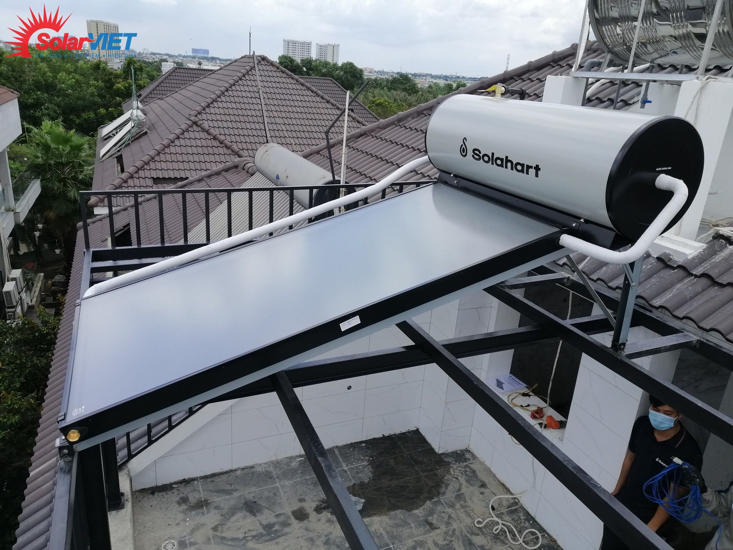 Máy nước nóng Sunheat 150L – Máy nước nóng năng lượng mặt trời cao cấp thương hiệu Solahart
