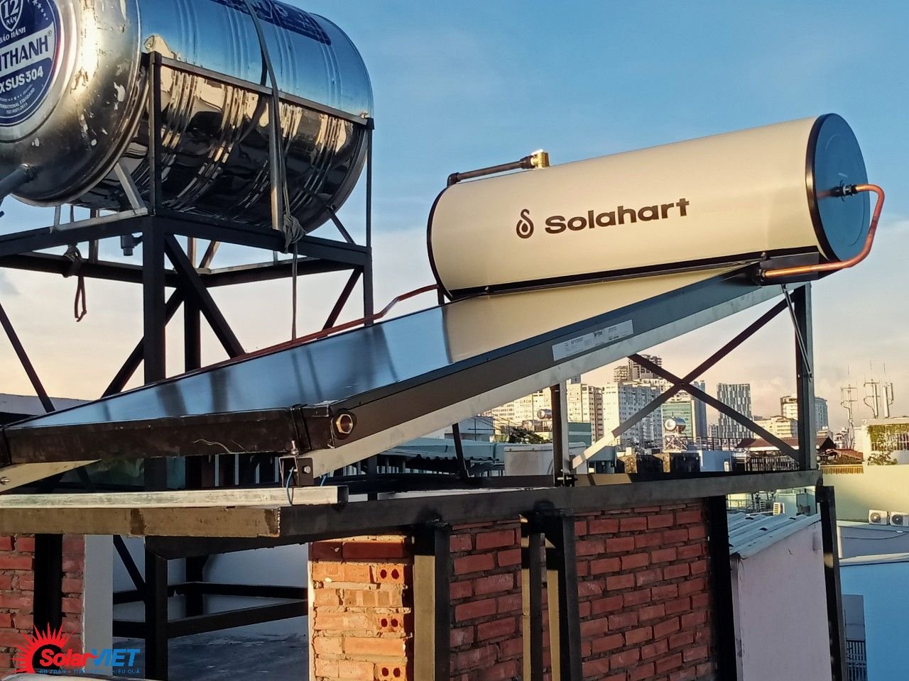Solahart Sunheat 151L – Máy nước nóng năng lượng mặt trời Úc lắp tại Quận 10, TP.HCM