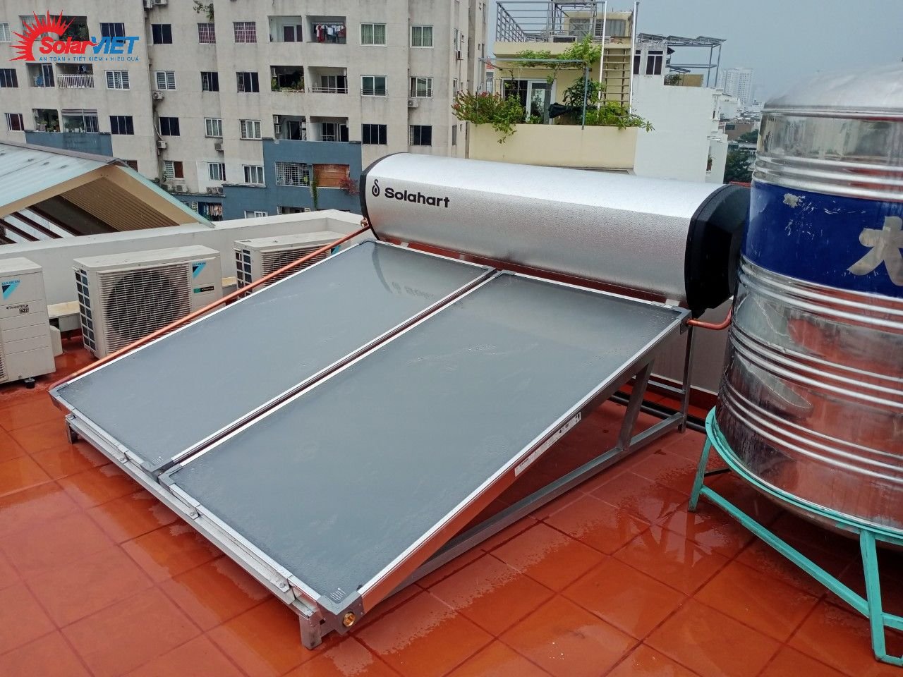 Máy nước nóng Solahart 300L – giảm tới 65% nguồn năng lượng nung nóng nước