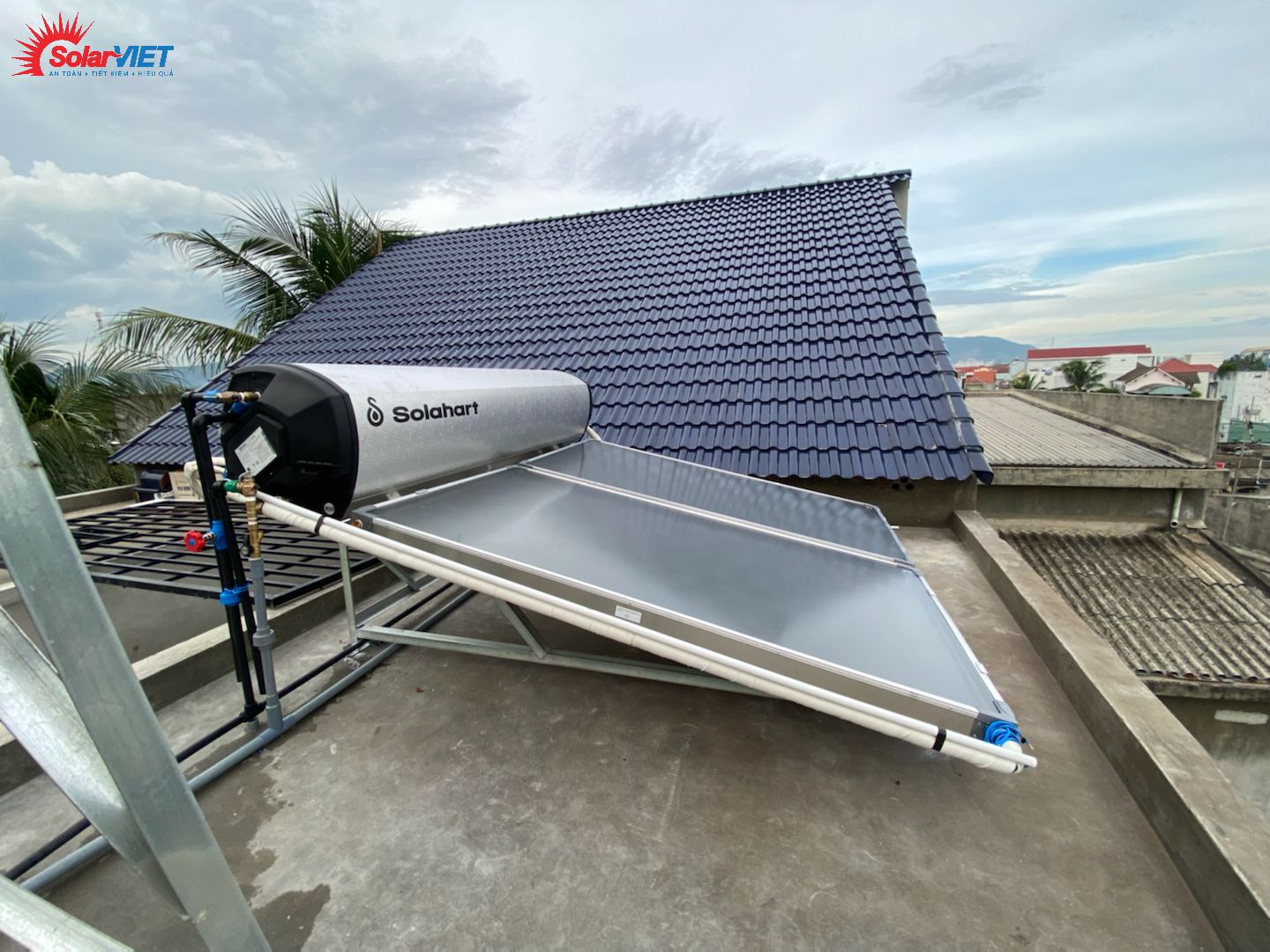 Máy nước nóng solar-Solahart 300L lắp tại T.T Ngô Mây, Huyện Phù Cát, Bình Định