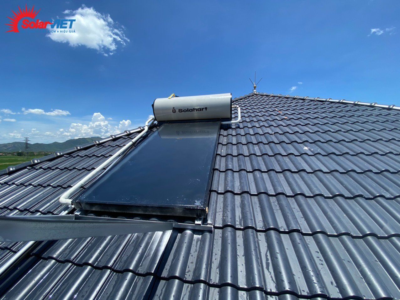 Bồn nước năng lượng mặt trời Solahart 150L lắp mái nghiêng tại T.x An Nhơn.